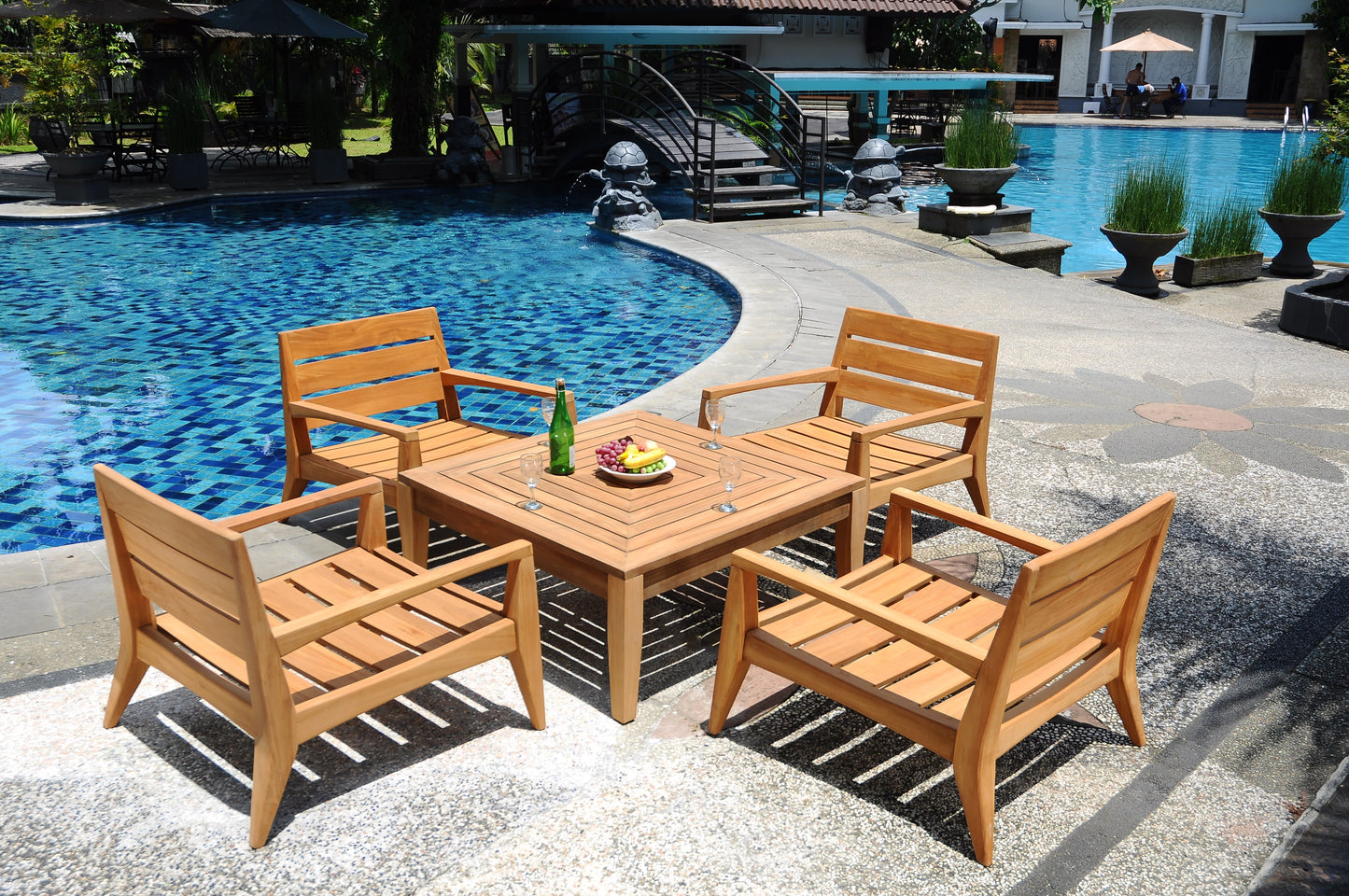 Noida Lounge Arm Chair