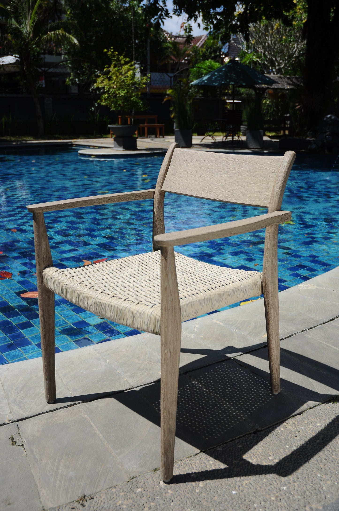 Amilo Stacking Arm Dining Chair