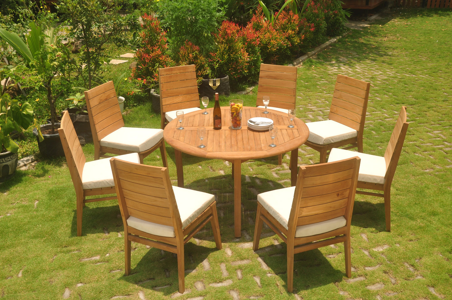 52" Round Table and with 4 Charleston Armless Chairs