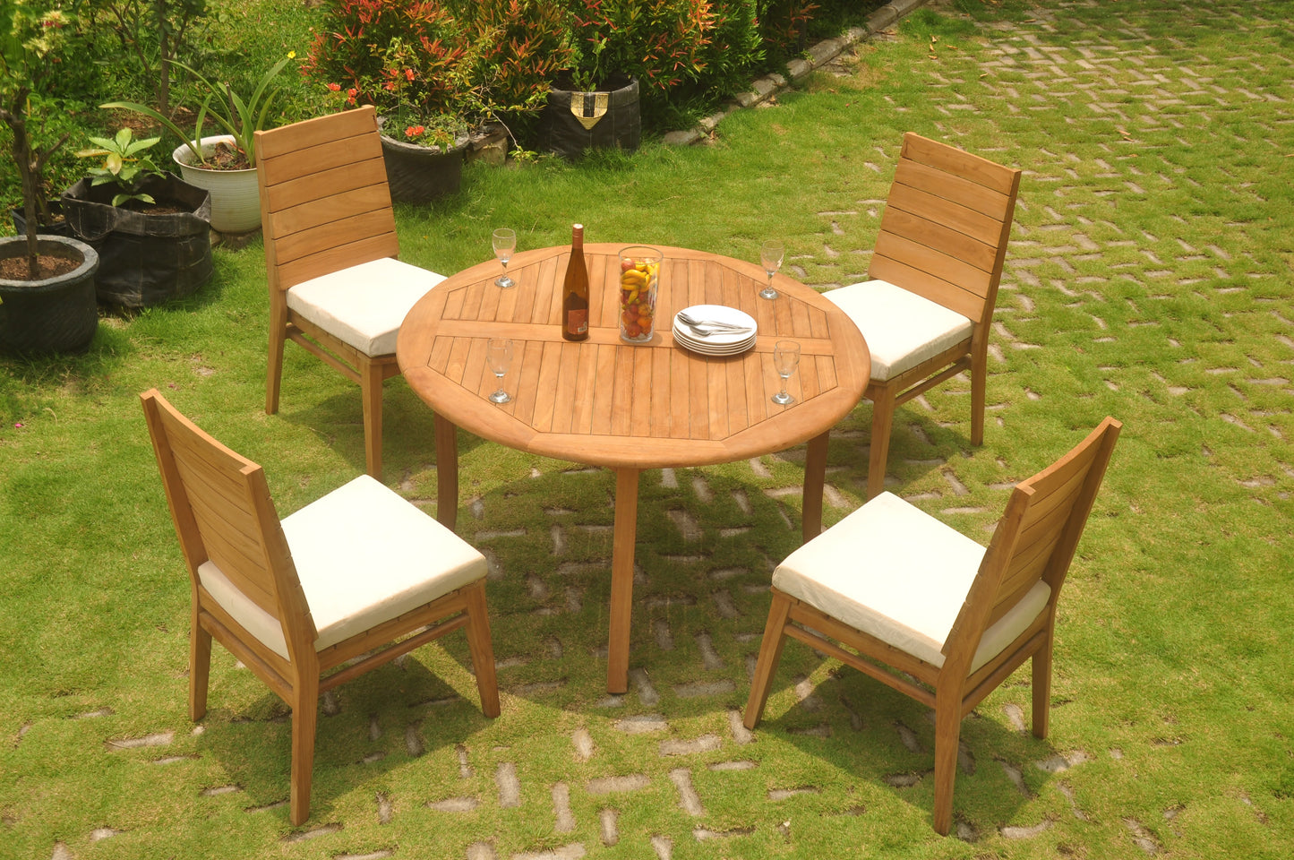 52" Round Table and with 4 Charleston Armless Chairs