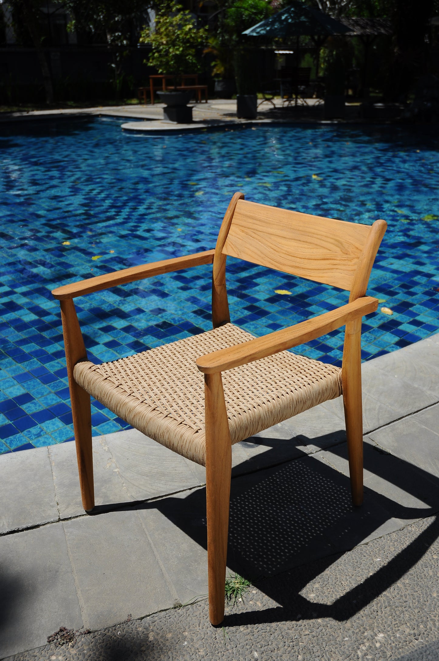 Amilo Stacking Arm Dining Chair