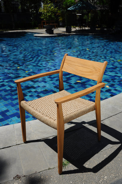 Amilo Stacking Arm Dining Chair